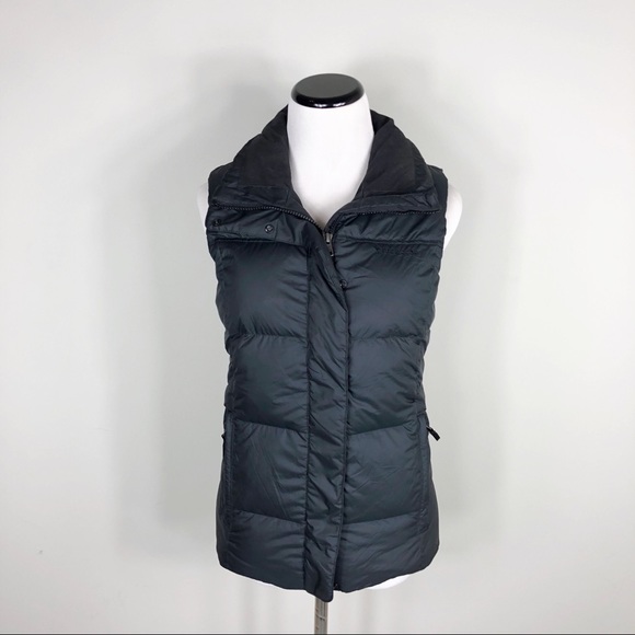 Patagonia Jackets & Blazers - Patagonia black down vest sz XS